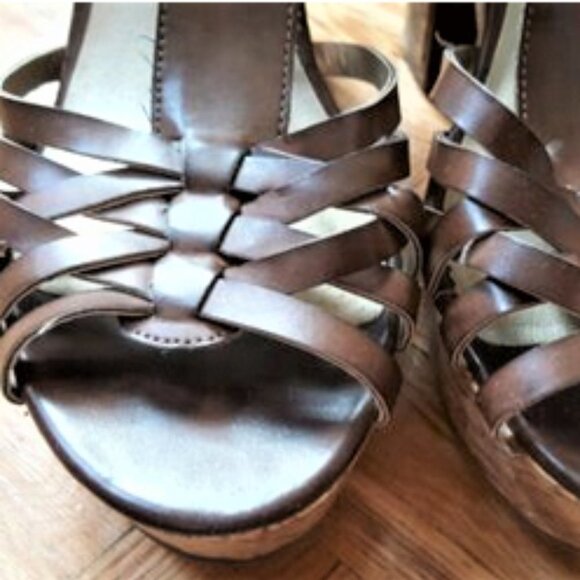 G by Guess high cork heel strappy open toe sandals - Picture 11 of 12